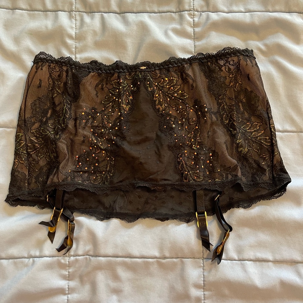 New Victoria’s Secret Garter Skirt Black Gold Sparkle Small